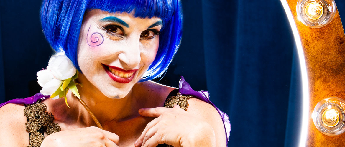 THE OPERA LOCOS EL BATEL CARTENA