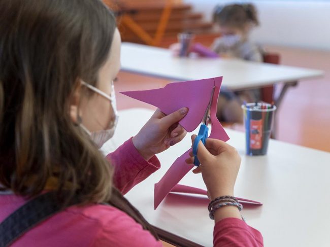 TALLER INFANTIL CONOCE TU SEMANA SANTA 'CAPIROTES'