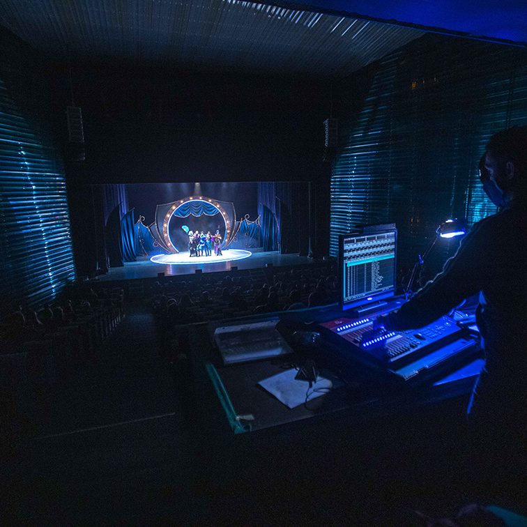 THE OPERA LOCOS EL BATEL CARTAGENA