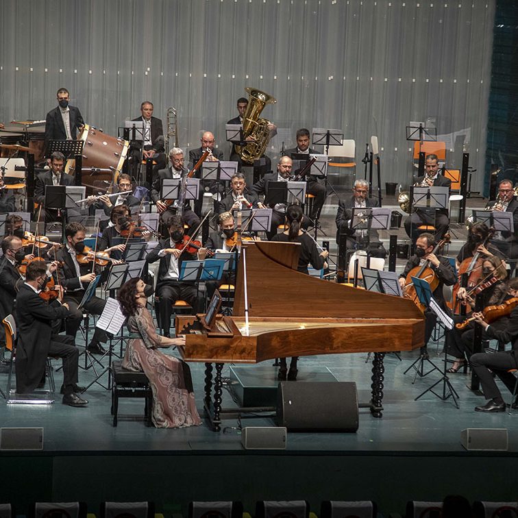 CICLO SINFONICO OSRM CONCIERTO IV SILVIA MARQUEZ EL BATEL CARTAGENA