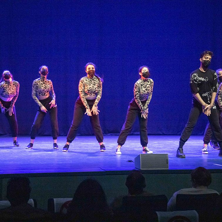 DIA INTERNACIONAL DE LA DANZA DE CARTAGENA GALA PROFESIONAL EL BATEL