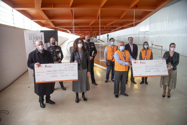 ENTREGA DONACION BENÉFICA CONCIERTOS DE SEMANA SANTA EL BATEL CARTAGENA