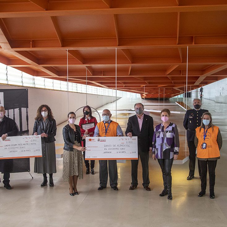 ENTREGA DONACION BENÉFICA CONCIERTOS DE SEMANA SANTA EL BATEL CARTAGENA