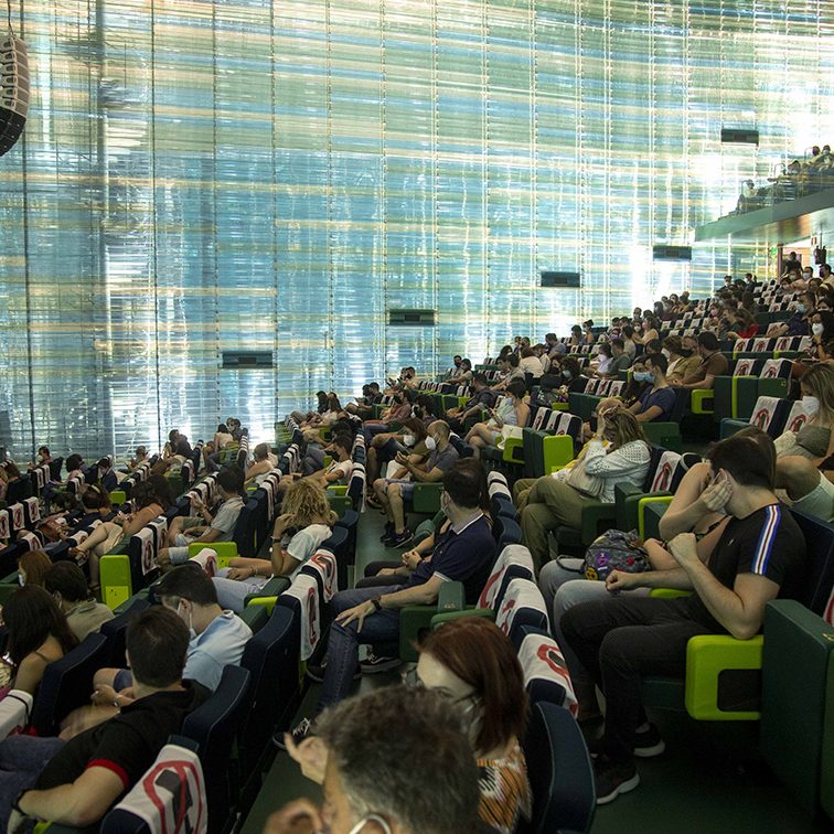 JOAQUIN REYES FESTEJEN LA BROMA EL BATEL CARTAGENA