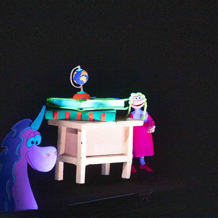 EUREKA! OBRA DE TEATRO CLAUSURA DE CURSO EL BATEL CARTAGENA