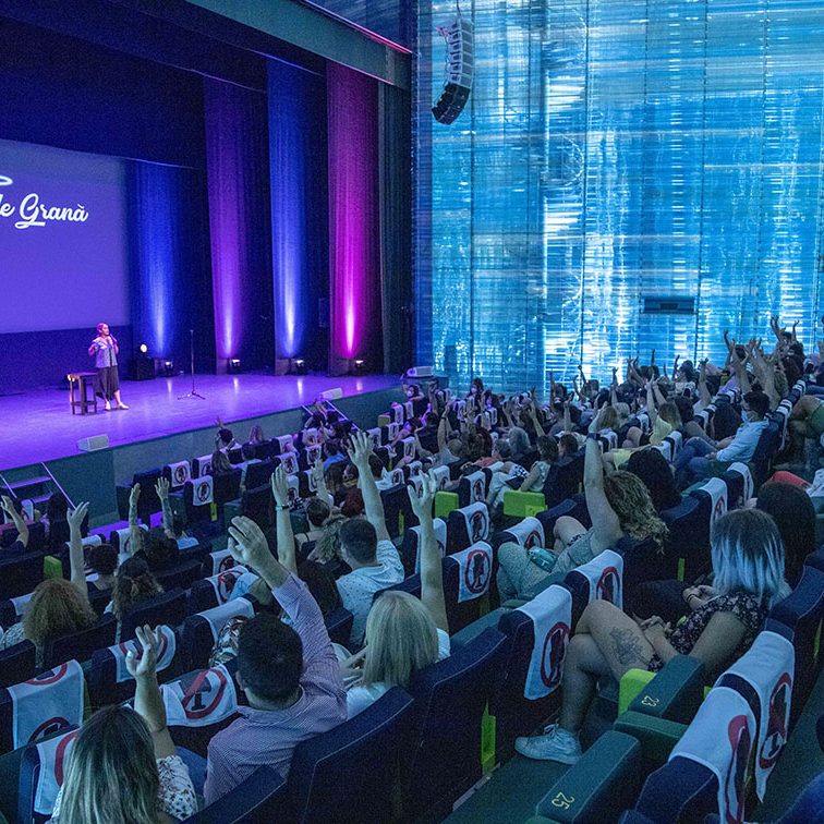 MARTITA DE GRANÁ 'MI PADRE FLIPA' EL BATEL CARTAGENA