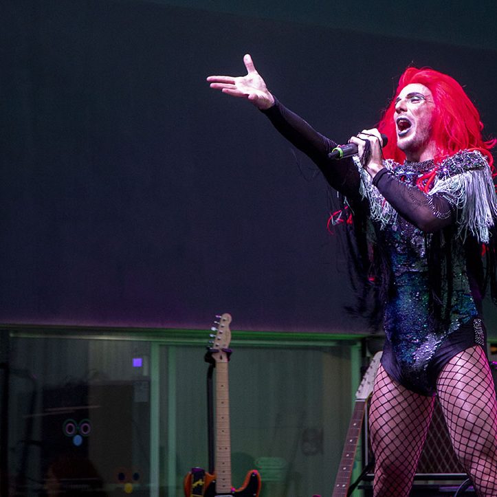 ORGULLOSAS 2021 – TINA X + LAS WONDER EL BATEL CARTAGENA