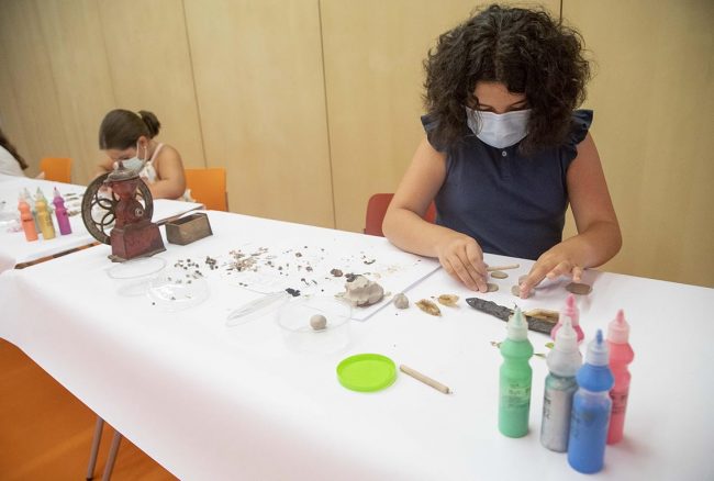 TALLER RECICLAJE ARTE Y NATURALEZA LA MAR CHICA 2021 EL BATEL CARTAGENA