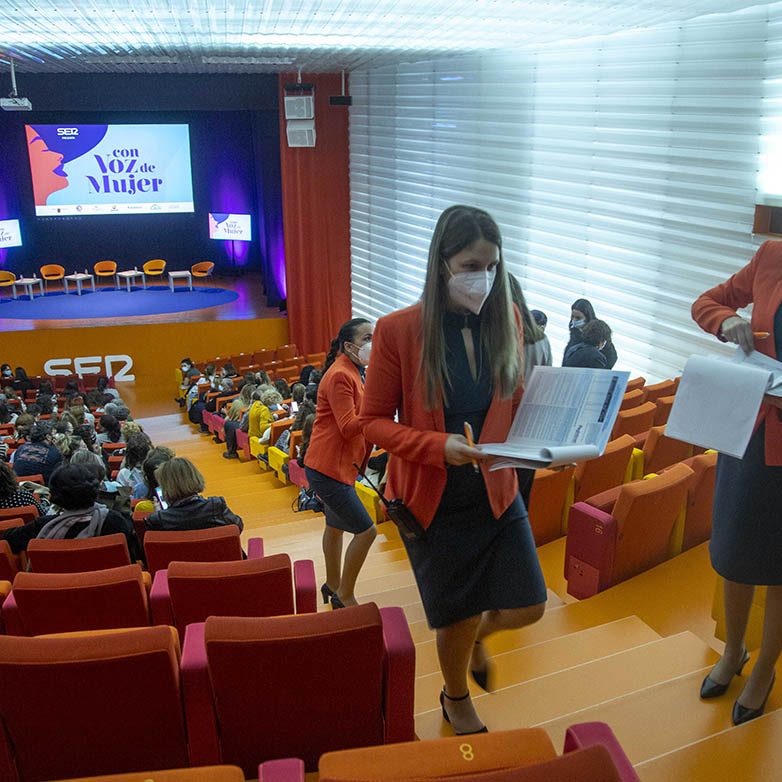 CADENA SER CON VOZ DE MUJER EL BATEL CARTAGENA