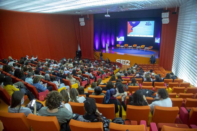 CADENA SER CON VOZ DE MUJER EL BATEL CARTAGENA