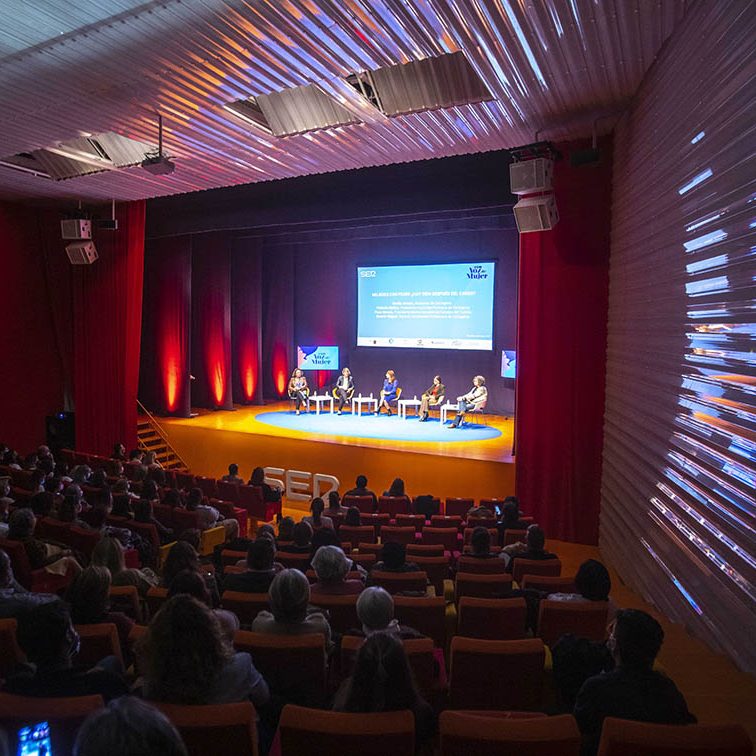 CADENA SER CON VOZ DE MUJER EL BATEL CARTAGENA