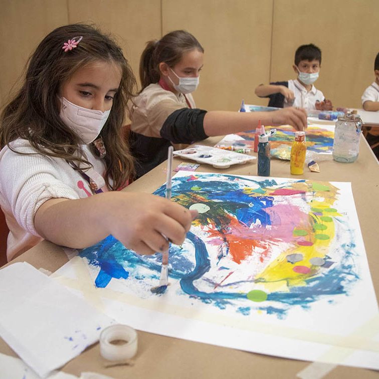 TALLER INFANTIL CREA TU PROPIA OBRA DE ARTE MI PEQUEÑO AUDITORIO EL BATEL CARTAGENA