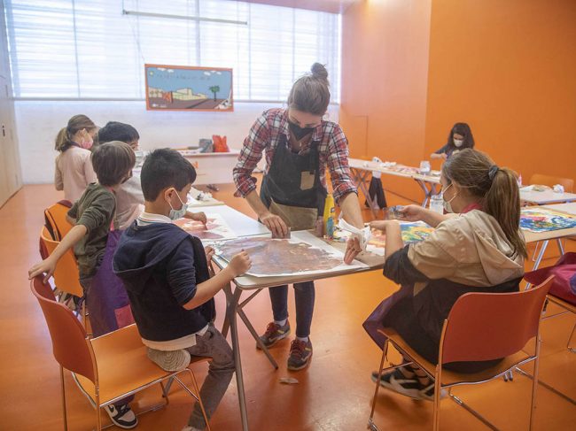 TALLER INFANTIL CREA TU PROPIA OBRA DE ARTE MI PEQUEÑO AUDITORIO EL BATEL CARTAGENA
