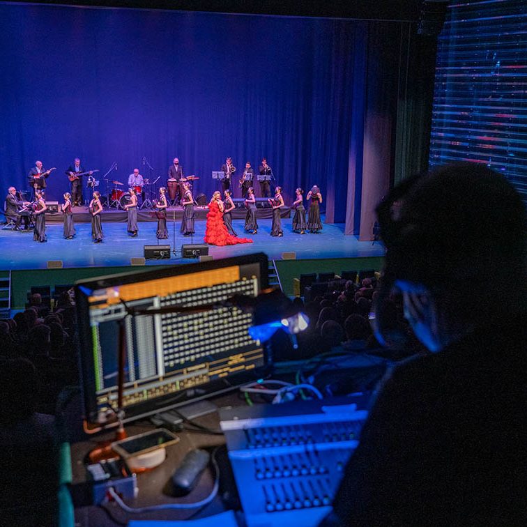 HOSPITALIDAD SANTA TERESA GALA BENEFICA 'VUELVE LA ILUSIÓN' EL BATEL CARTAGENA