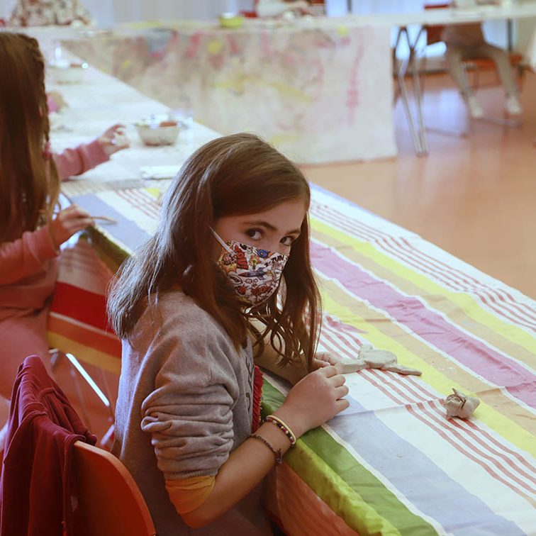 TALLER NAVIDAD ARCILLA SERES MAGICOS MI PEQUEÑO AUDITORIO EL BATEL CARTAGENA