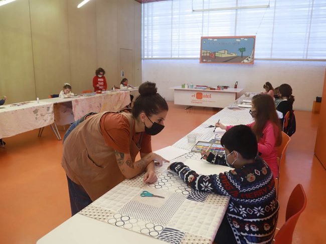 TALLER NAVIDAD ARTE Y CULTURA LOS GRANDES ARTISTAS Y YO MI PEQUEÑO AUDITORIO EL BATEL CARTAGENA