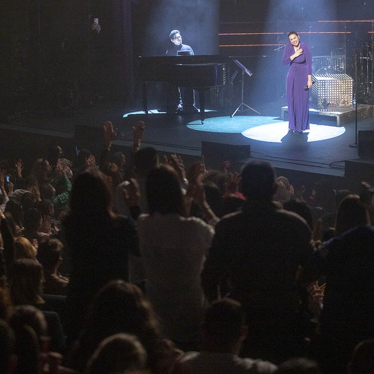 NIÑA PASTORI GIRA 25 AÑOS EL BATEL CARTAGENA