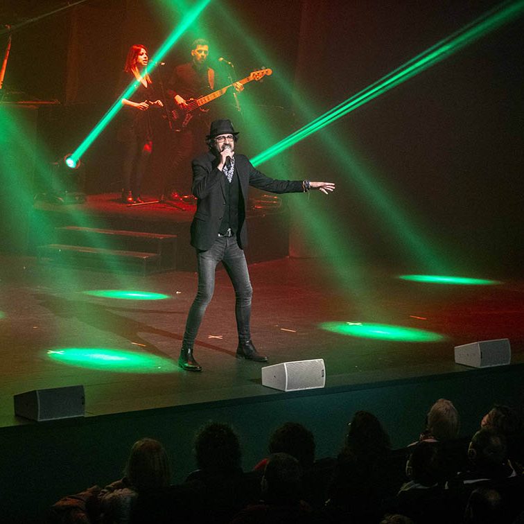 HOMENAJE A UNA NOCHE DE SABINA EL BATEL CARTAGENA