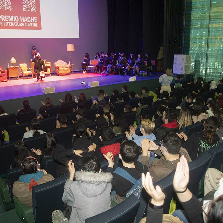 ENCUENTRO CON LAS 3 AUTORAS FINALISTAS DEL PREMIO HACHE 2022 EL BATEL CARTAGENA