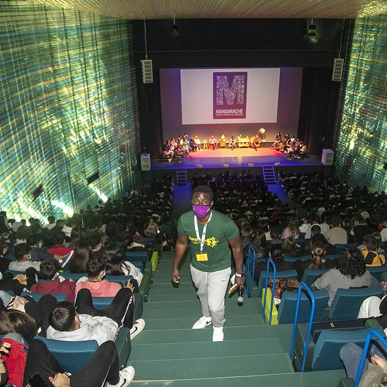 ENCUENTRO CON LOS 3 AUTORES FINALISTAS DEL PREMIO MANDARACHE 2022 EL BATEL CARTAGENA