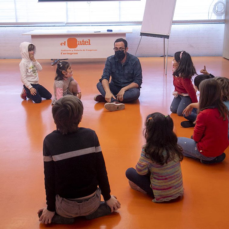 TALLERES INFANTIL RITMO Y MUSICALIDAD CON DUMDACA EL BATEL CARTAGENA