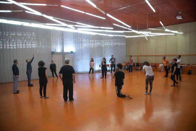 TALLER ESCUELA INTERNACIONAL DE TEATRO DEL MEDITERRANEO CON NORMAN TAYLOR DE LA CALLE A LA ESCENA TALLER ESCUELA INTERNACIONAL DE TEATRO DEL MEDITERRANEO CON NORMAN TAYLOR DE LA CALLE A LA ESCENA EL BATEL CARTAGENA