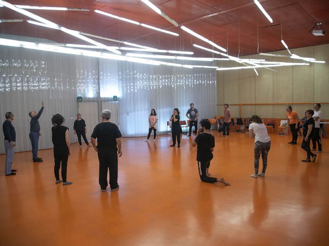 TALLER ESCUELA INTERNACIONAL DE TEATRO DEL MEDITERRANEO CON NORMAN TAYLOR DE LA CALLE A LA ESCENA EL BATEL CARTAGENA