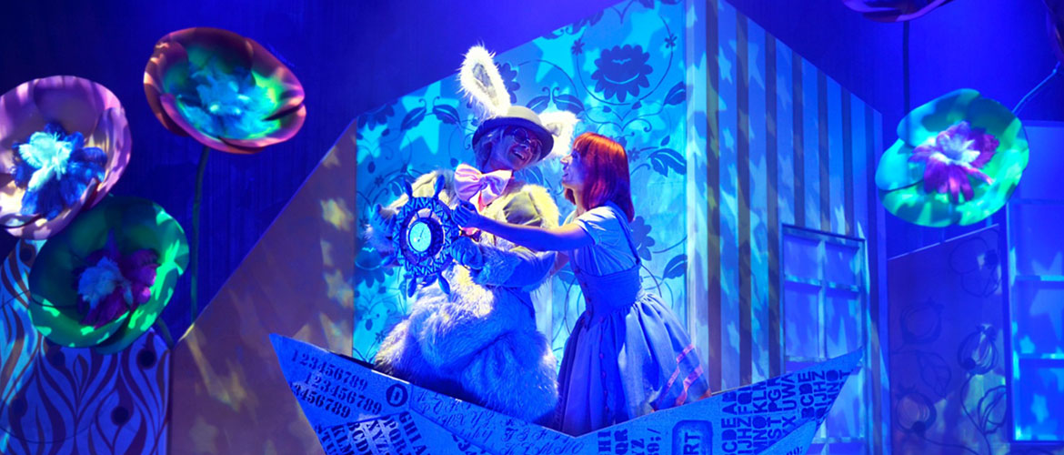 ALICIA EN EL MUSICAL DE LAS MARAVILLAS EL BATEL CARTAGENA ALICIA EN EL MUSICAL DE LAS MARAVILLAS EL BATEL CARTAGENA