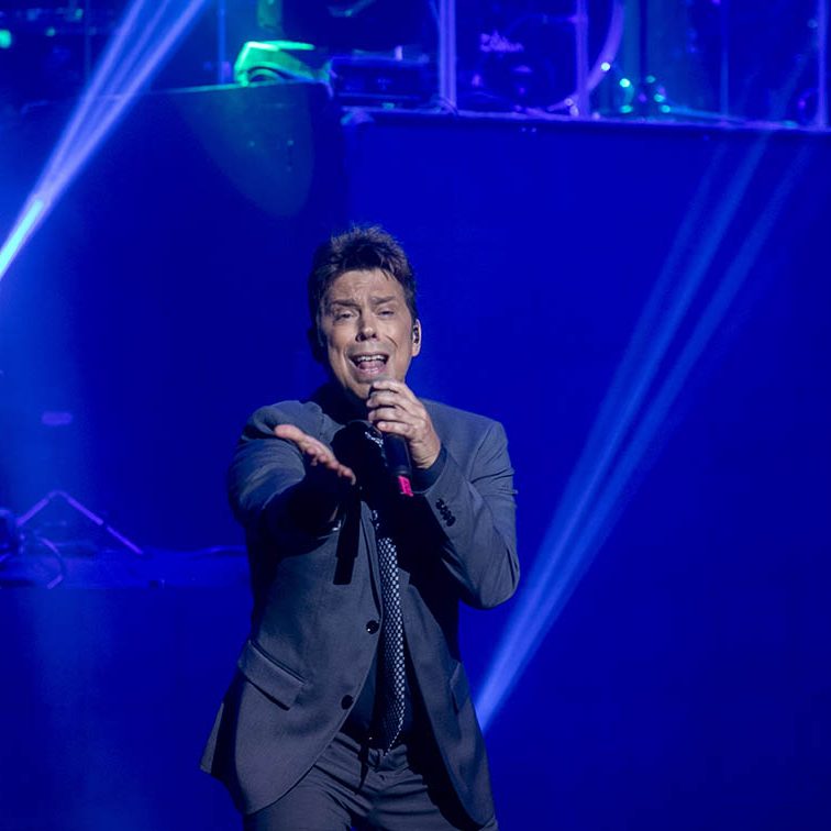 VIVIR ASÍ ES MORIR DE AMOR HOMENAJE A CAMILO SESTO EL BATEL CARTAGENA