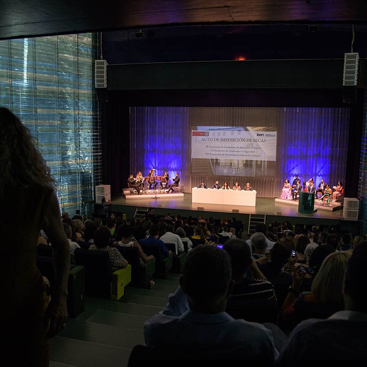 ISEN CENTRO UNIVERSITARIO ACTO DE GRADUACIÓN EL BATEL CARTAGENA