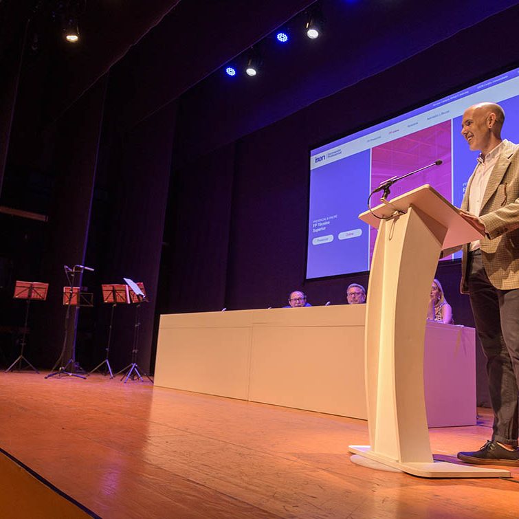 ISEN CENTRO UNIVERSITARIO ACTO DE GRADUACIÓN EL BATEL CARTAGENA