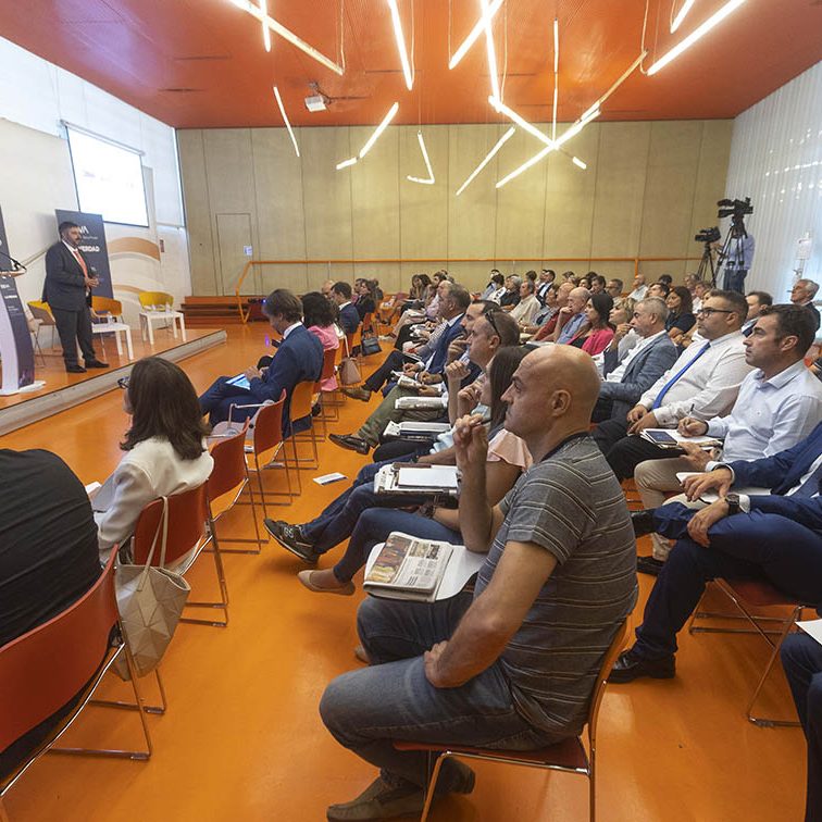 FORO BANCA PRIVADA BBVA LV NUEVAS TECNOLOGIAS NUEVAS OPORTUNIDADES EL BATEL CARTAGENA