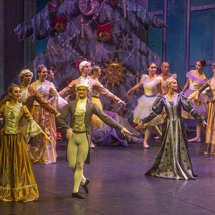 EL CASCANUECES POR EL BALLET DE KIEV EL BATEL CARTAGENA