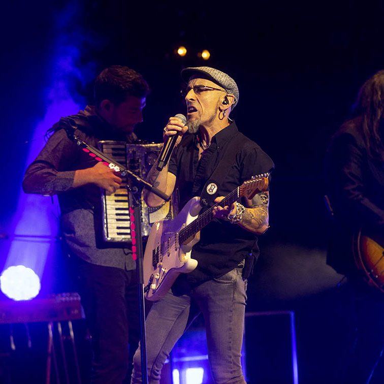 FITO & FITIPALDIS GIRA DE TEATROS Y AUDITORIOS EL BATEL CARTAGENA