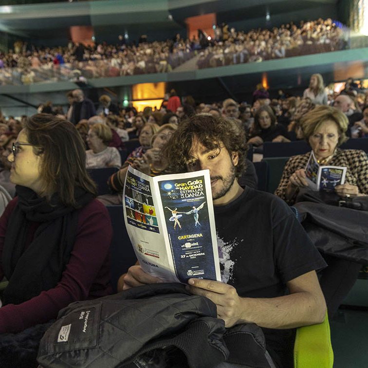 GRAN GALA DE NAVIDAD ESTRELLAS DE LA DANZA EL BATEL CARTAGENA