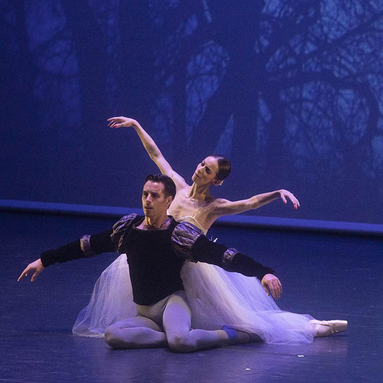 GRAN GALA DE NAVIDAD ESTRELLAS DE LA DANZA EL BATEL CARTAGENA