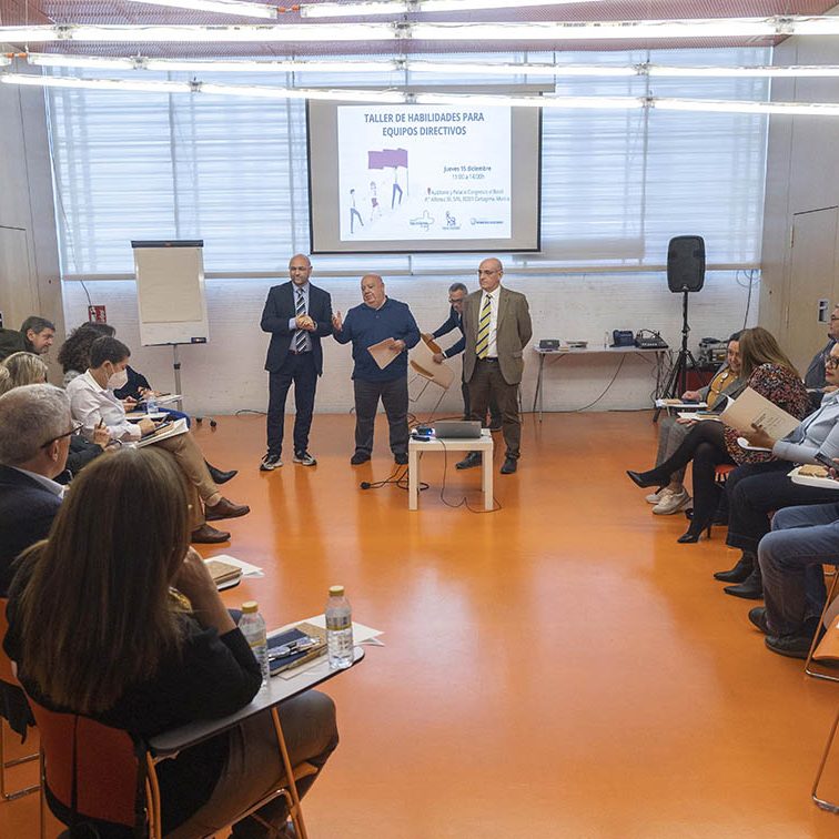 TALLER DE HABILIDADES PARA EQUIPOS DIRECTIVOS EL BATEL CARTAGENA