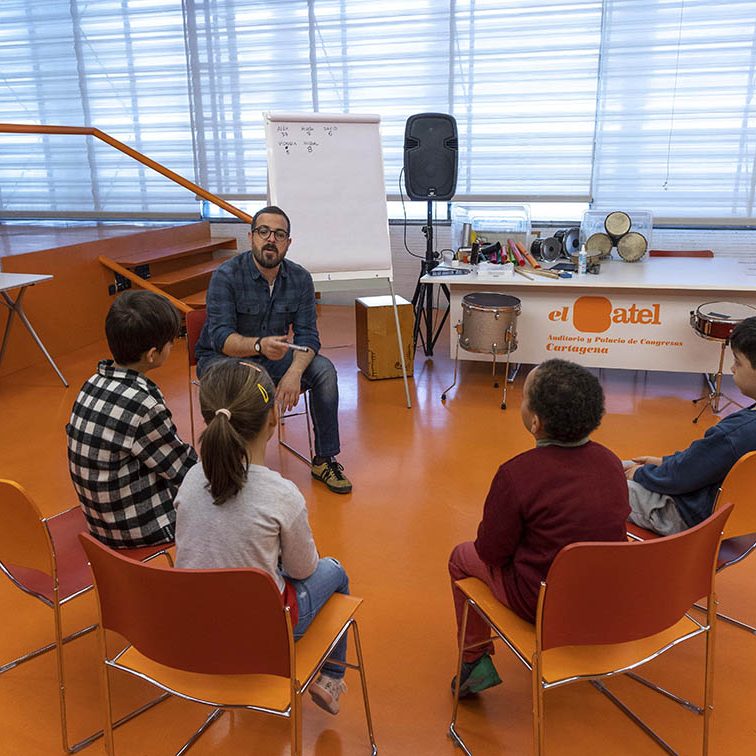 TALLERES NAVIDEÑOS MI PEQUEÑO AUDITORIO EL BATEL CARTAGENA