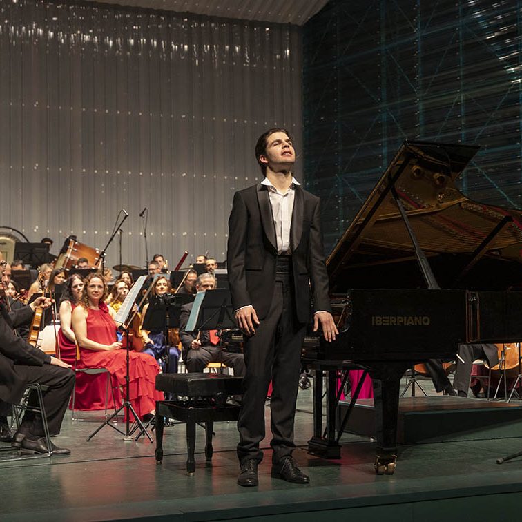 XXV EDICIÓN CONCIERTO EXTRAORDINARIO ENTRE CUERDAS Y METALES EL BATEL CARTAGENA