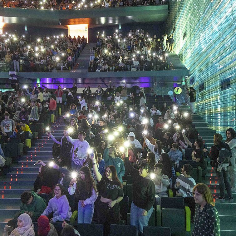 ENCUENTRO CON LOS 3 AUTORES FINALISTAS PREMIOS HACHE 2023 EL BATEL CARTAGENA