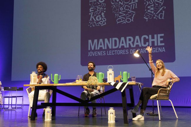 ENCUENTRO CON LOS 3 AUTORES FINALISTAS PREMIO MANDARACHE 2023 EL BATEL CARTAGENA
