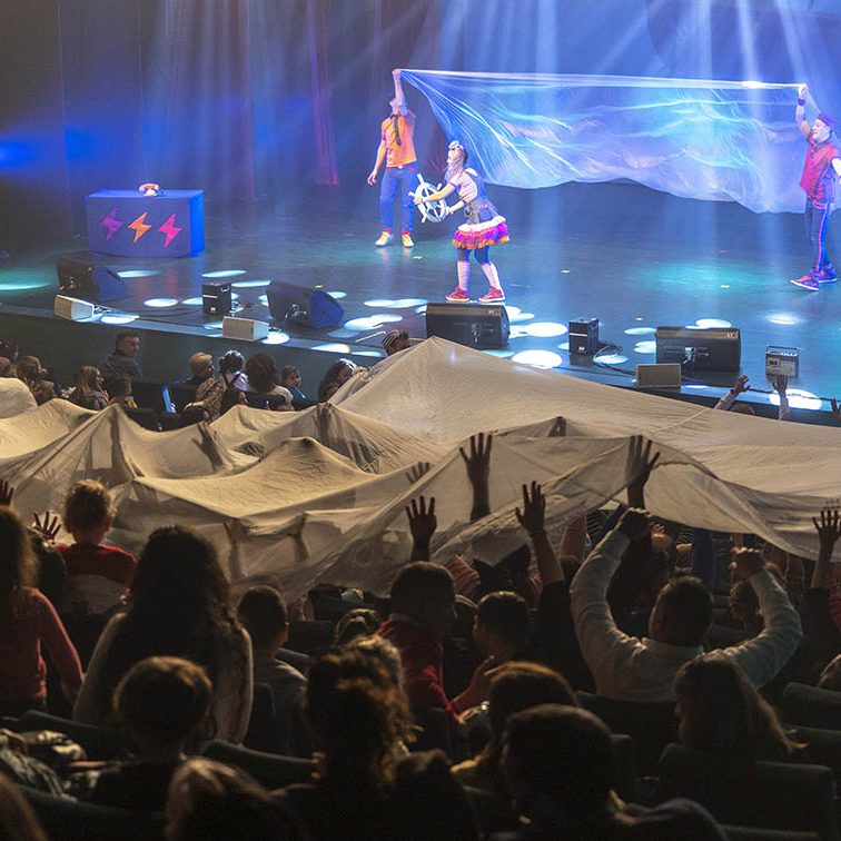 PICA PICA PRESENTA 'EL PATIO DE MI CASA' EL BATEL CARTAGENA