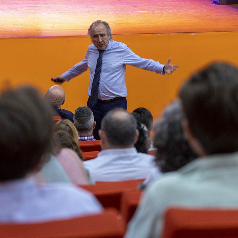 CREA NETWORKING CONFERENCIA EMILIO DURO EL BATEL CARTAGENA