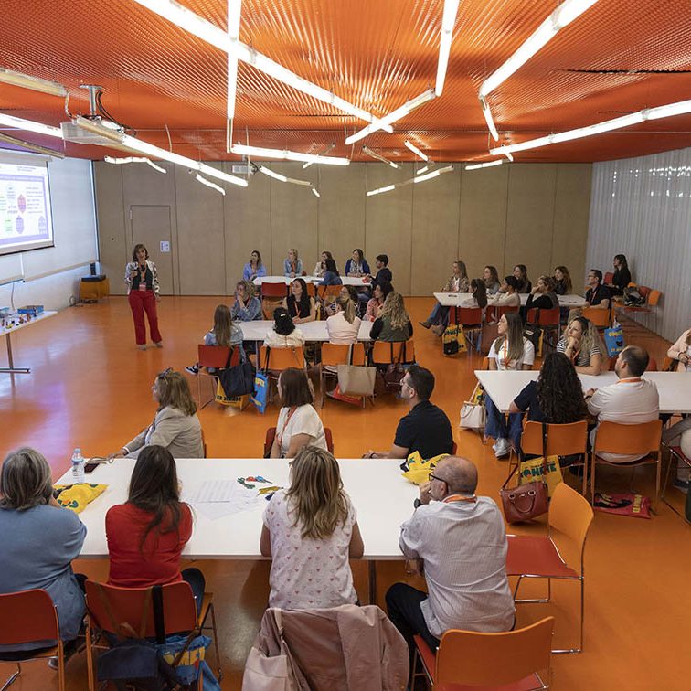 JORNADAS EDUCATIVAS EDELVIVES 'CÓMETE EL MUNDO' EL BATEL CARTAGENA