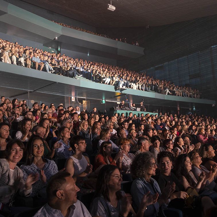 MARTITA DE GRANÁ PRESENTA ¡MARTITA SEA! EL BATEL CARTAGENA