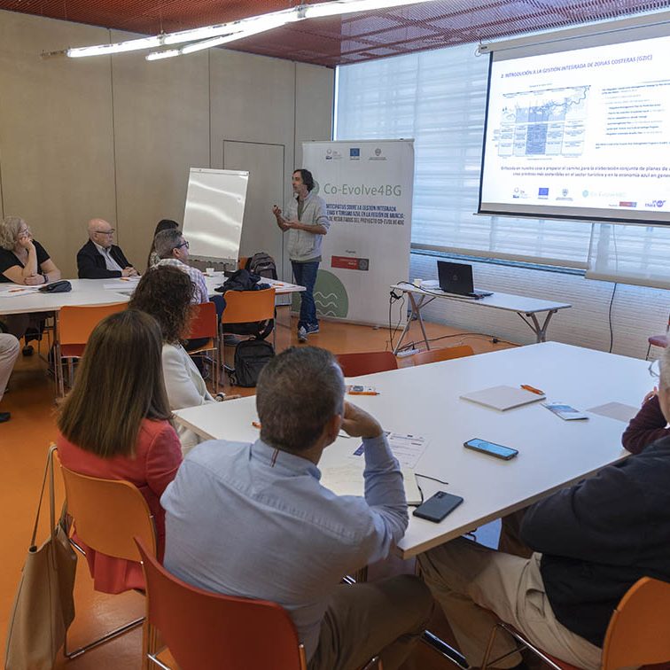 TALLER PARTICIPATIVO SOBRE LA GESTIÓN INTEGRADA DE ZONAS COSTERAS Y TURISMO AZUL EN LA REGIÓN DE MURCIA TRANSFERENCIA DE RESULTADOS DEL PROYECTO CO-EVOLVE4BG EL BATEL CARTAGENA