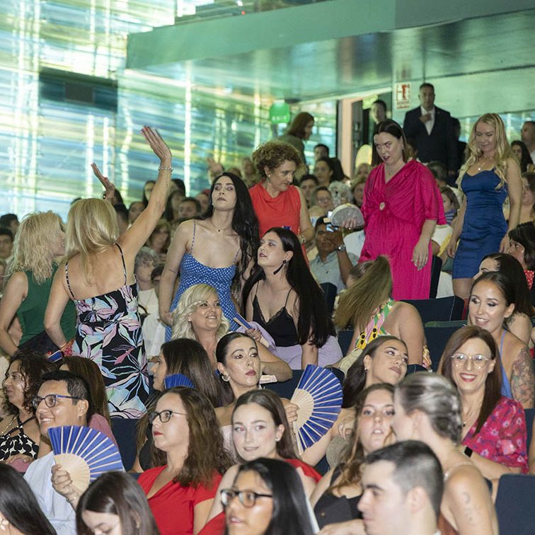 ISEN FORMACIÓN PROFESIONAL, ACTO DE GRADUACIÓN E IMPOSICIÓN DE BECAS ALUMNOS EL BATEL CARTAGENA