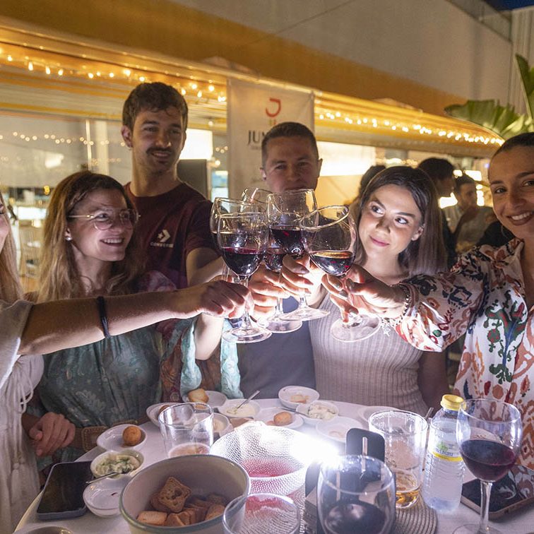 'ENTRE VINOS Y MARES' CATA DE VINOS EL BATEL CARTAGENA