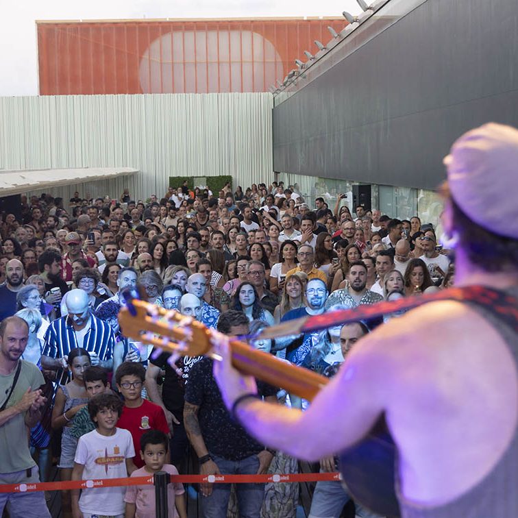 MUCHACHITO BOMBO INFIERNO EN LAS XTRAORDINARY NIGHTS EL BATEL CARTAGENA