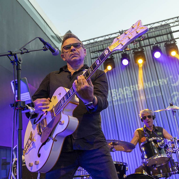 PISTONES EN LAS XTRAORDINARY NIGHTS EL BATEL CARTAGENA